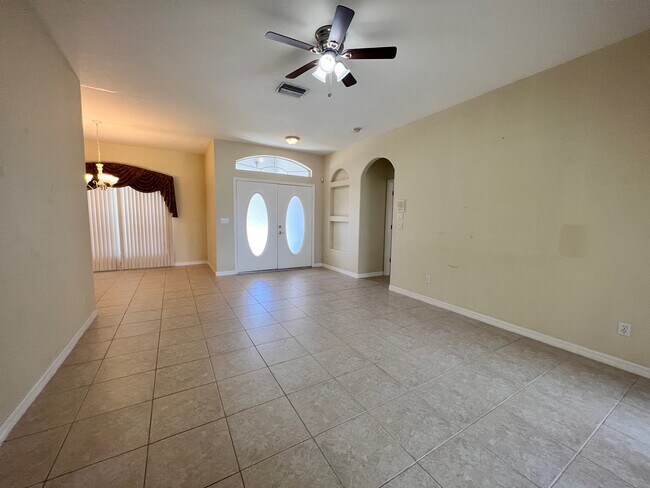 Building Photo - 4970 Easter Terrace