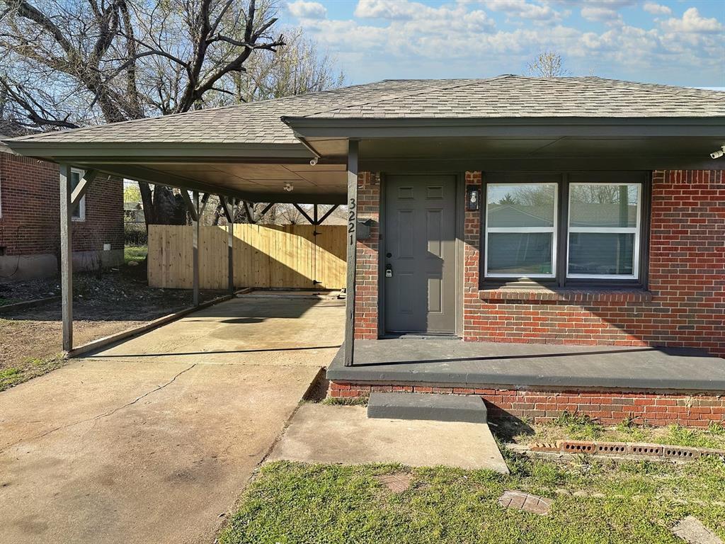 Foto principal - 3221 NE 16th St