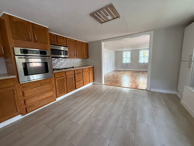 Building Photo - House in Grand Rivers