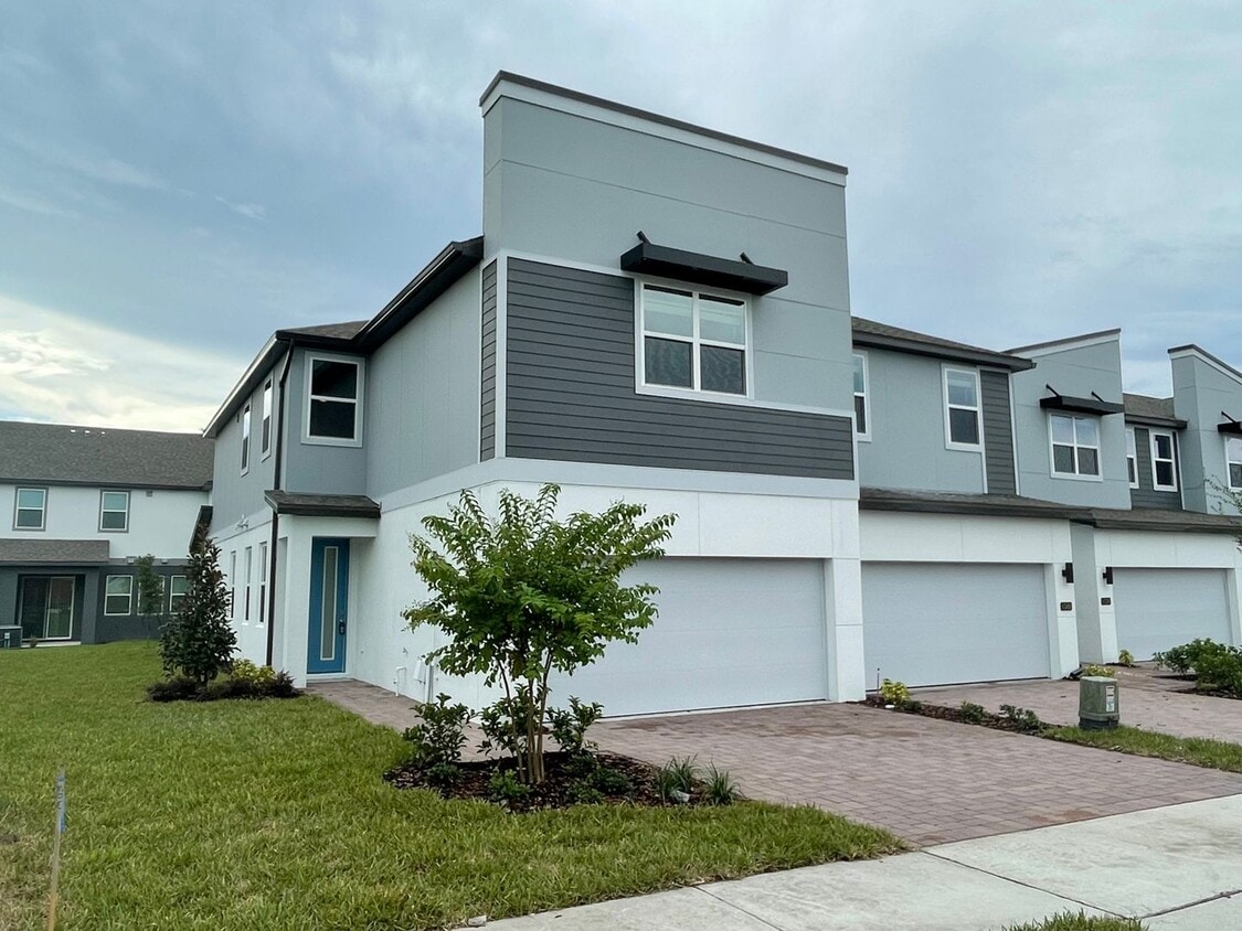 Primary Photo - 3 Bedroom, 2 Bath Townhome in Enclave at H...