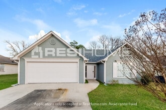 Building Photo - 1324 Royalty Dr