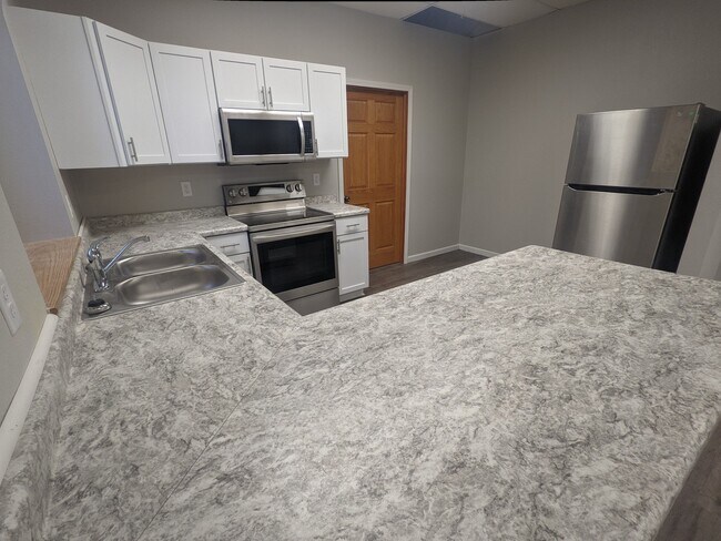Foto del edificio - 133 South Main Street, Unit Apt 1