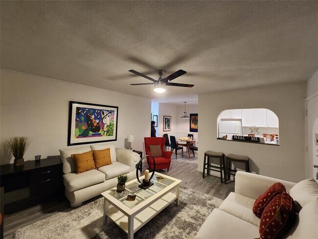 Foto del edificio - 17090 NE 14th Ave