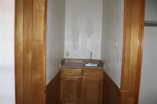 Foto del edificio - 613 NW Renfro St