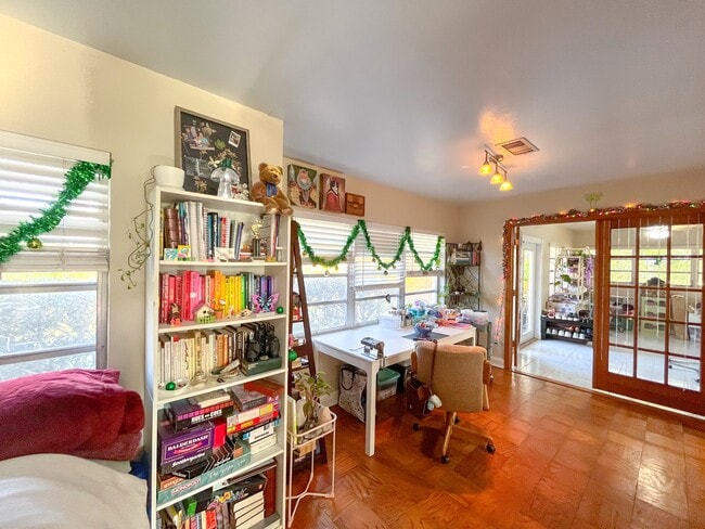 Foto del edificio - 4018 NW 10th Ave