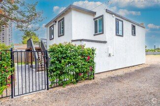 Building Photo - 3610 N 10th Pl