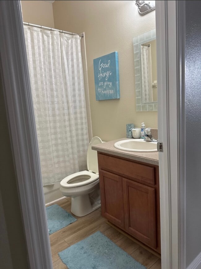Guest Bathroom (2nd floor) - 7308 S Trask St