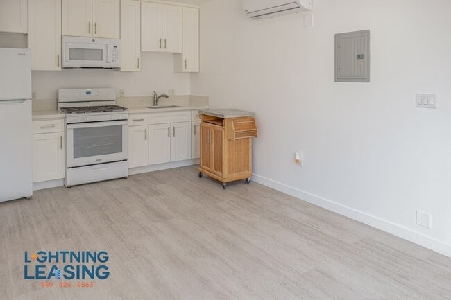 Photo - 1673 West Blvd Apartment