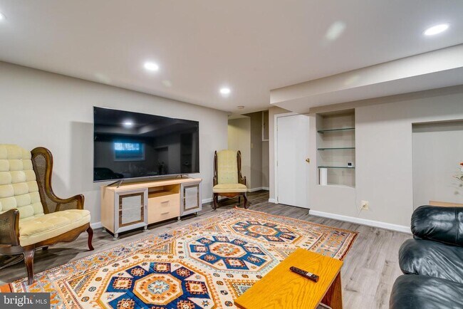 Foto del edificio - 12400 Bennett Rd