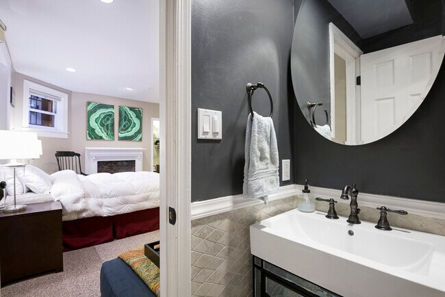 Foto del edificio - 1738 19th St NW