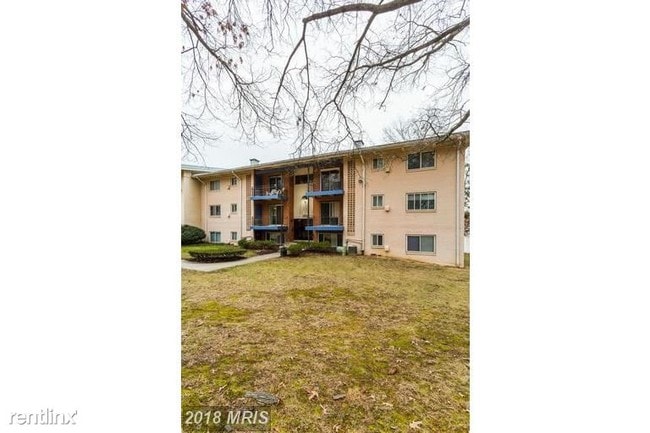 Building Photo - 1 br, 1 bath Condo - 11400 Cherry Hill Road