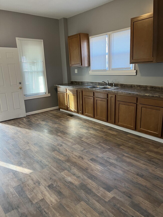 Foto del edificio - 1918 W Howett St