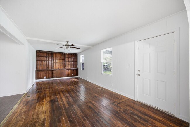 Foto del edificio - 3826 Kingwood Cir