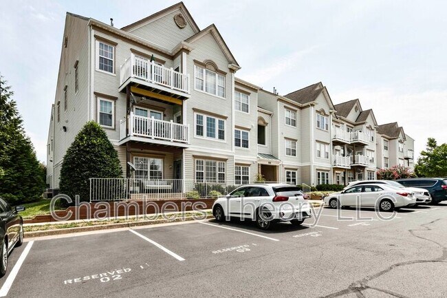 Foto del edificio - 21850 Locomotive Terrace