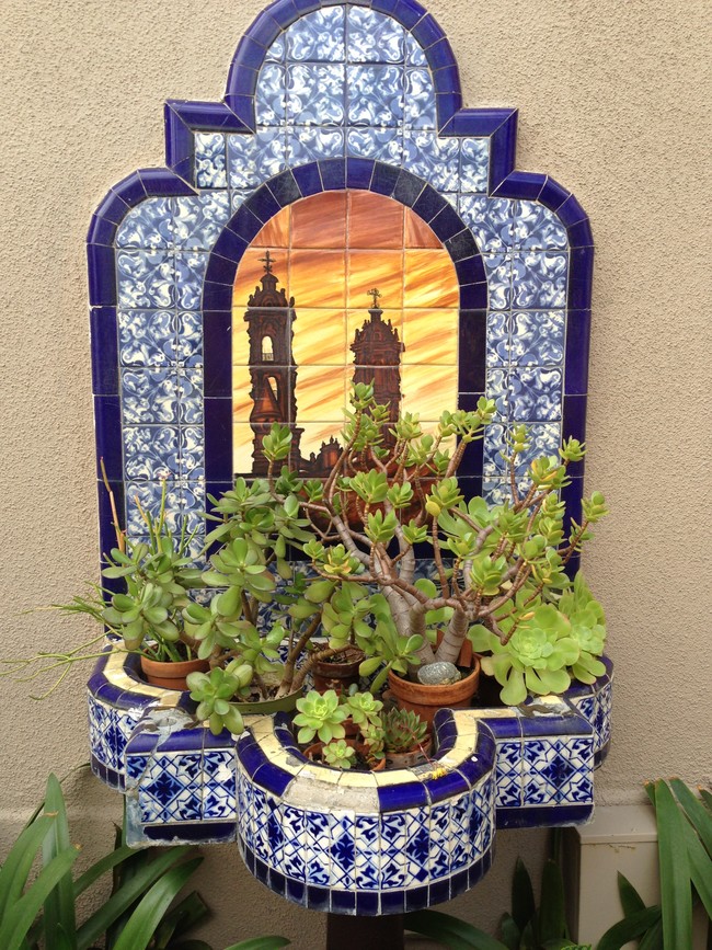 Triplex Art Work - 2322 E 2nd St