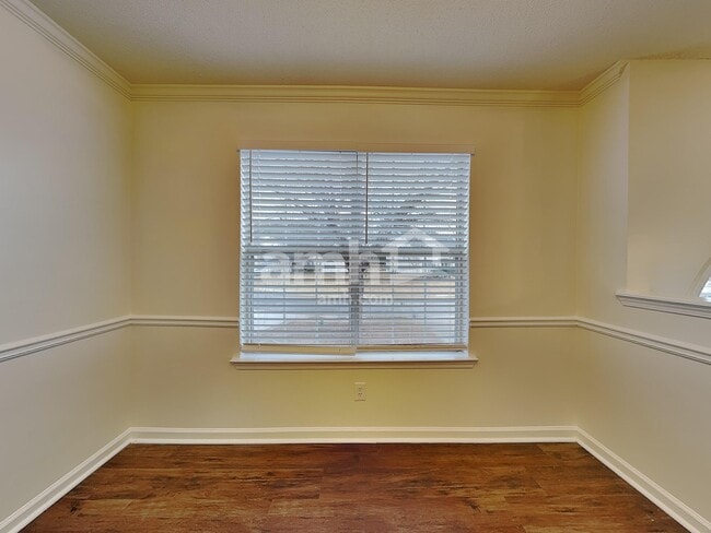 Building Photo - 30 Cheyenne Dr