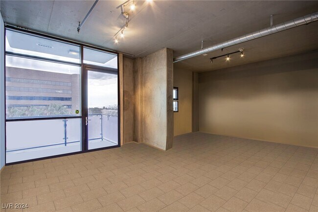 Foto del edificio - 353 E Bonneville Ave