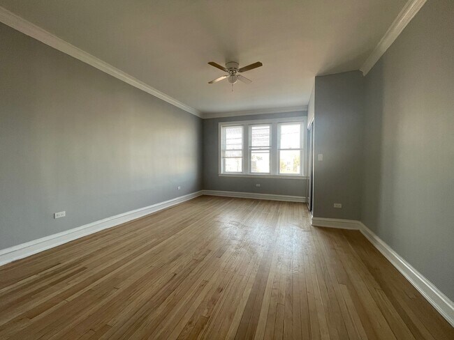 Foto del edificio - 4247 W Division St