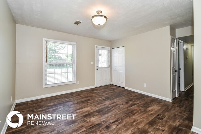 Building Photo - 5007 Invicta Dr
