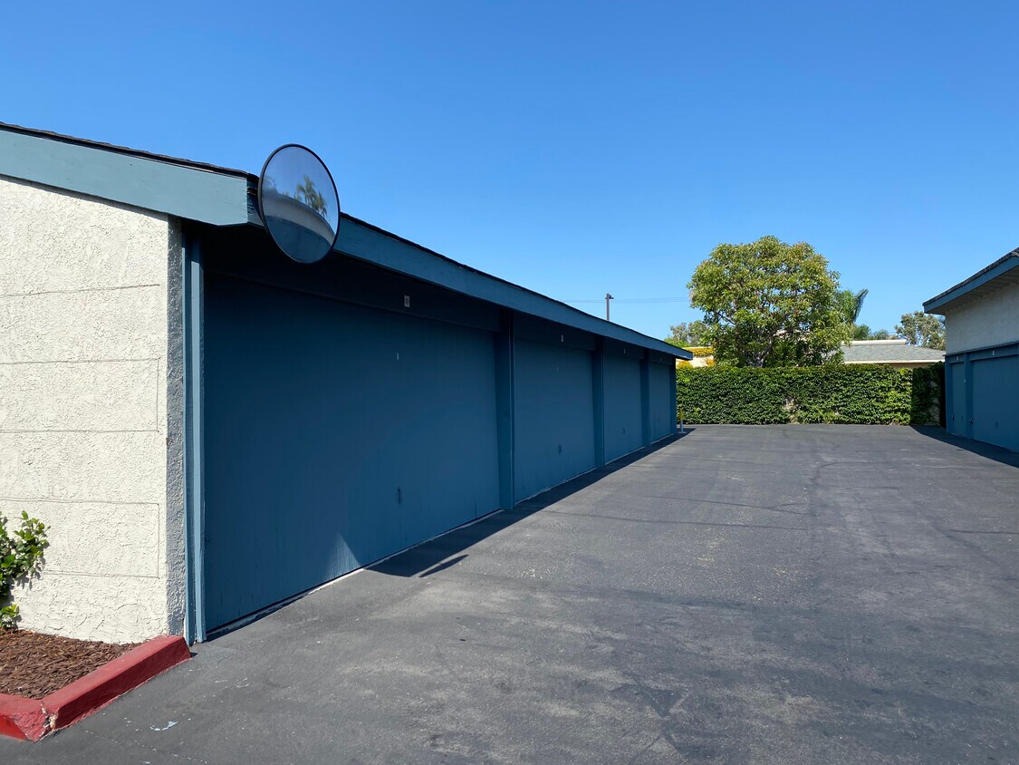 Foto del edificio - 372 W Bay St