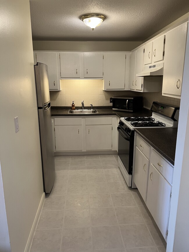 Foto del edificio - 134 Mammoth Rd