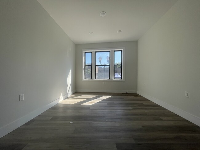 Plano de planta - 565 Bergen Avenue