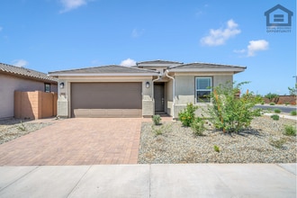 Building Photo - 9828 W Mulberry Dr