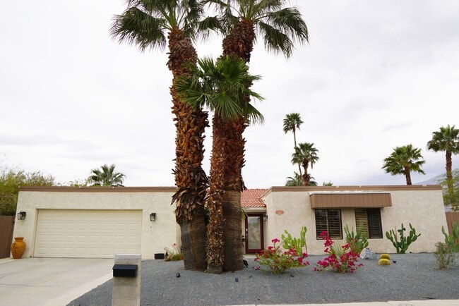 Building Photo - 1413 E Caleta Way