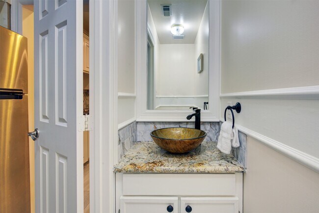 Foto del edificio - 1711 Huldy St