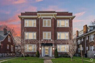 Building Photo - 262 Kalmia Ave