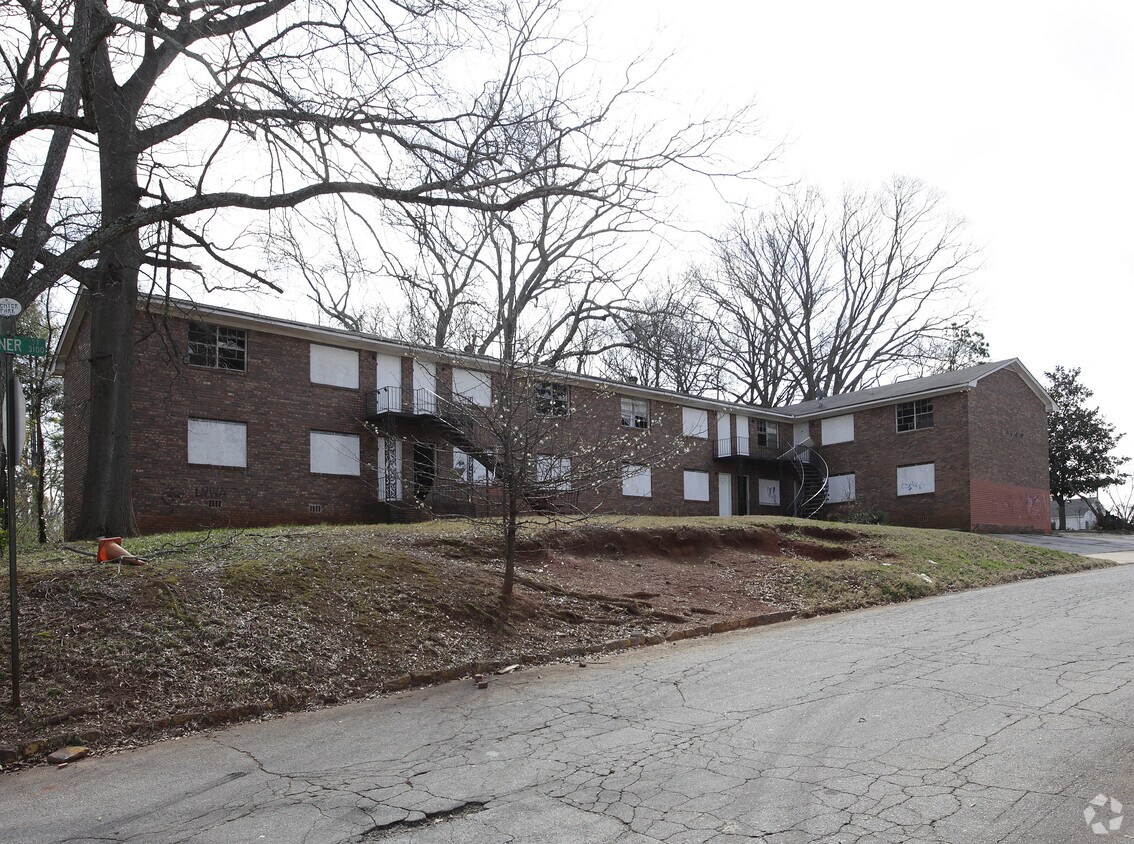 1820 Dunlap Ave, Atlanta, GA 30344 Apartments in Atlanta, GA