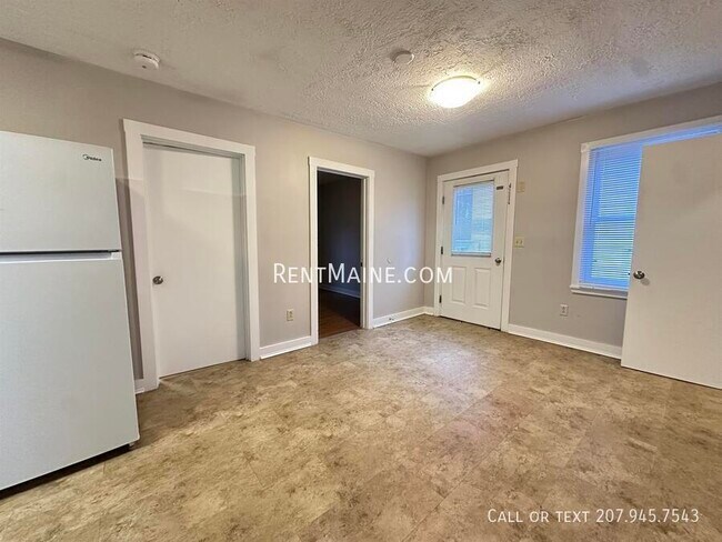 Foto del edificio - 119 Main St