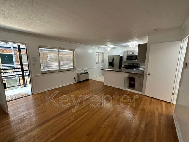 Building Photo - 1507 Highland Ave