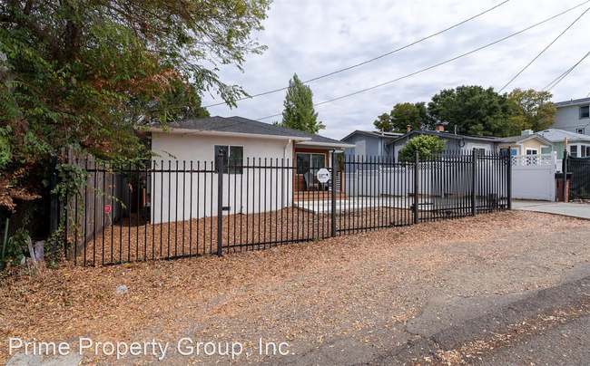 Foto del edificio - 4 br, 2 bath House - 7716 Crest Ave