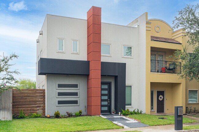 Building Photo - 6732 N 4th St