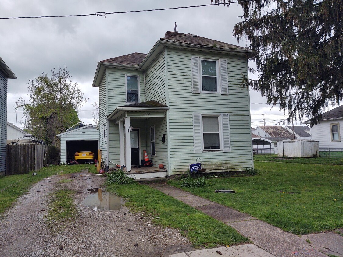 Primary Photo - 2358 Hoge Ave