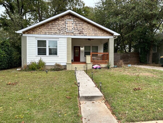 Building Photo - 1783 Dorsey Ave