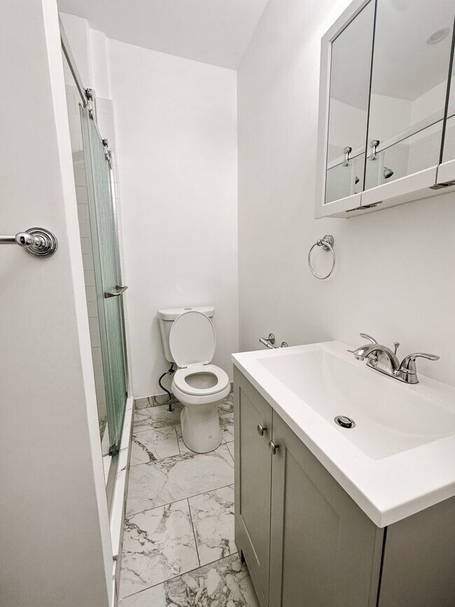 Foto del edificio - Stunning 4 bed 2 bath in beautiful Jamaica Plain