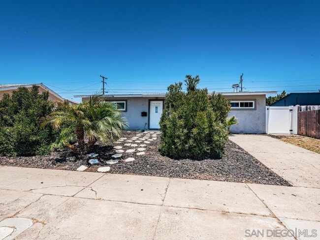 Foto del edificio - 4227 Clairemont Dr