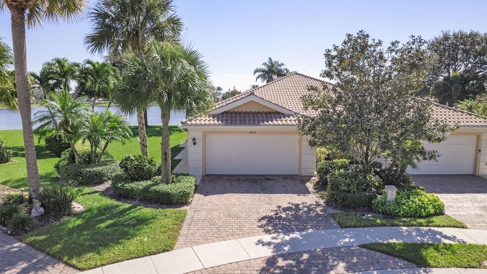 Foto principal - 8270 Eleuthera Ln