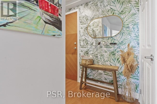 Photo du bâtiment - 70 High Park Ave