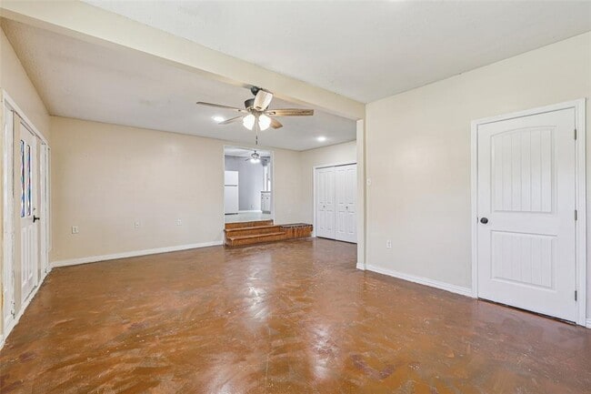 Building Photo - 620 Barbara Dr