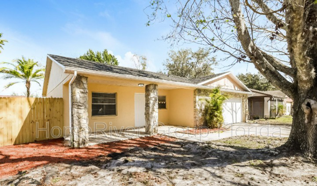 Building Photo - 7639 Rio Pinar Lakes Blvd