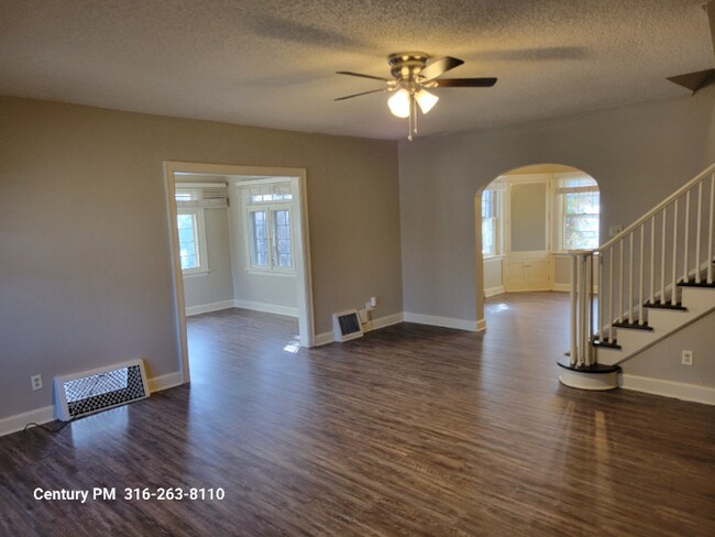 Foto del edificio - 3419 Edgemont St