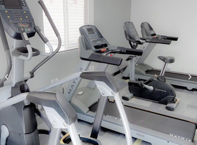 Building Photo - 852 E Tabernacle St