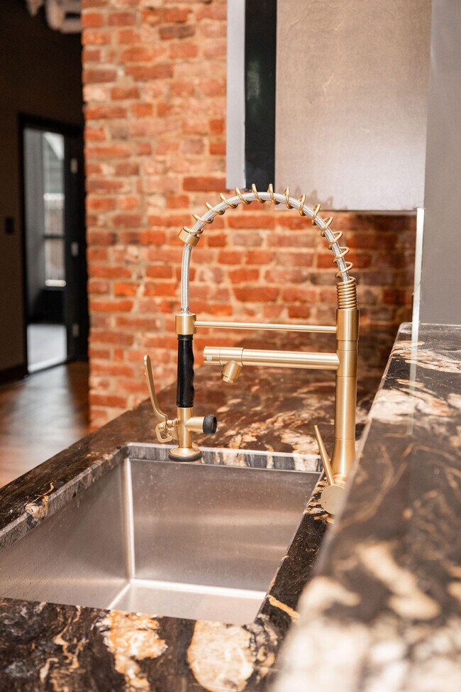 Foto del edificio - 275 S Limestone