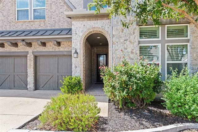 Building Photo - 884 Alfred Ct