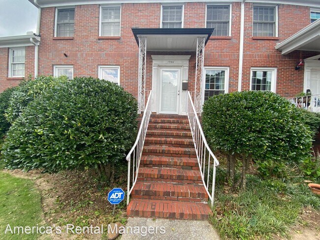 Building Photo - 2 br, 2 bath House - 1906 Laurel Road