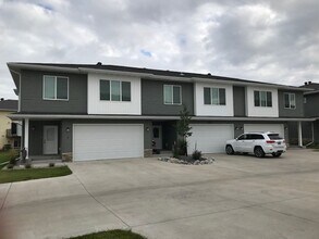 Building Photo - 3355 Pr Hts Wy
