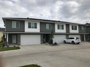 Building Photo - 3375 Pr Hts Wy